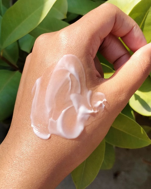 simple-hydrating-light-moisturiser05